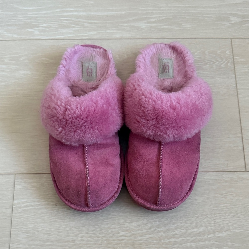 3/$10 UGG Fuchsia Fluffy Slippers